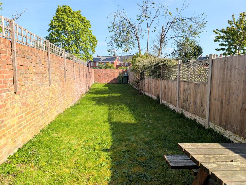 21 North Street, Castlefields, Shrewsbury, SY1 2JG - View 2