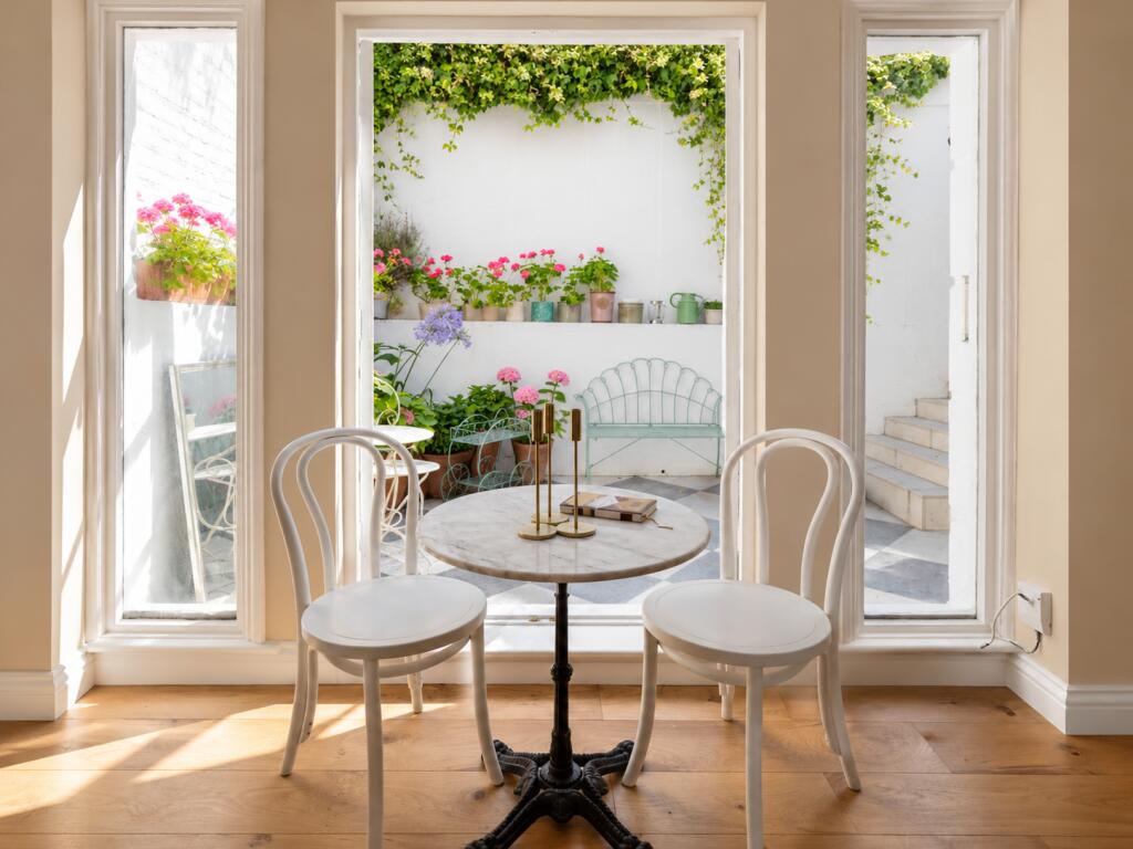 Apartment in London, North Kensington