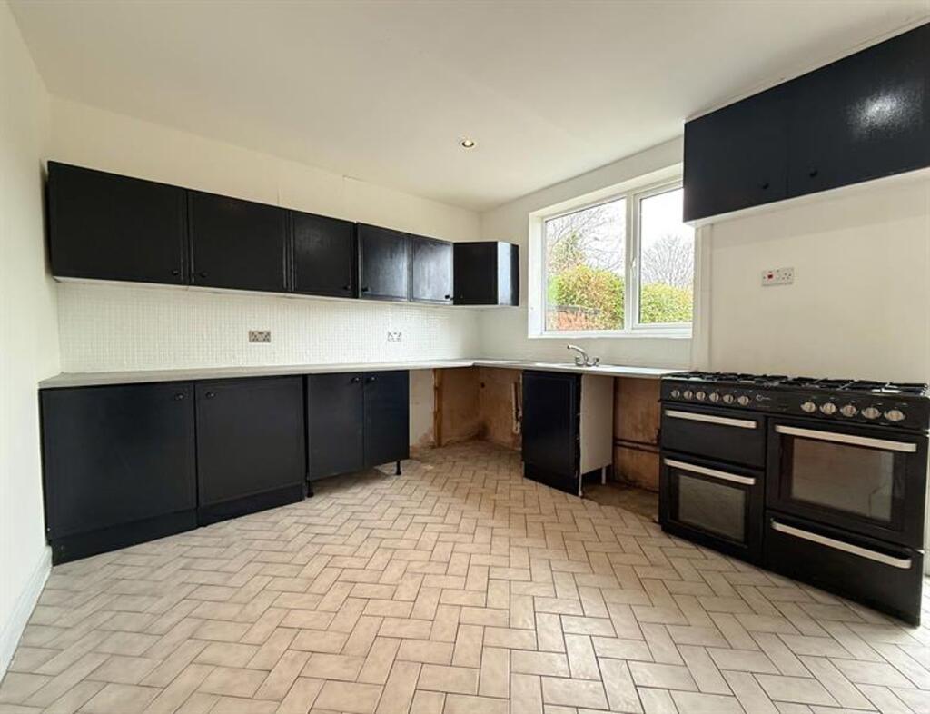 Greenbank Road, Sale, M33 photo 2