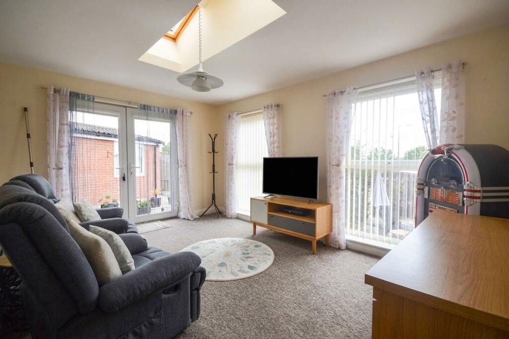 House in Rotherham, South Yorkshire - More