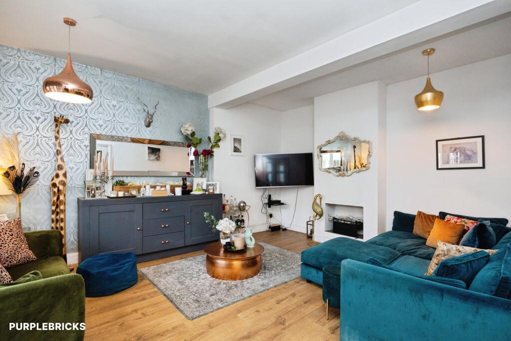 Church Hill, Loughton, IG10 photo 4