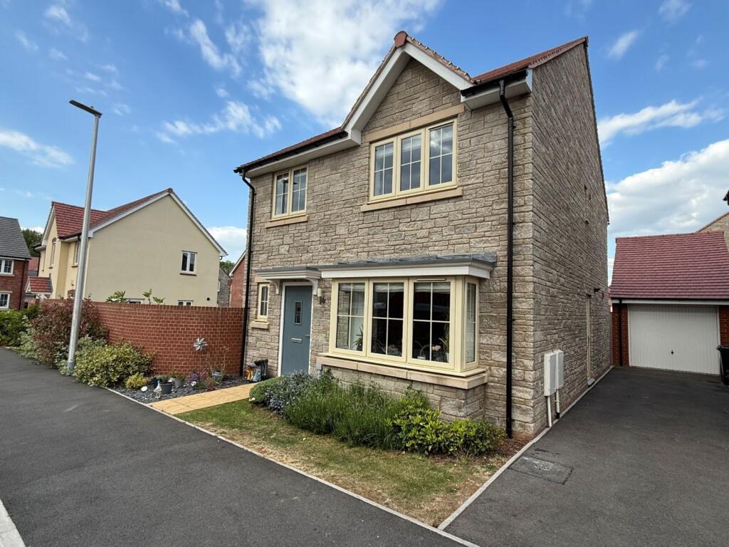 Main image of property: Muntjac Road, Langford, North Somerset, BS40