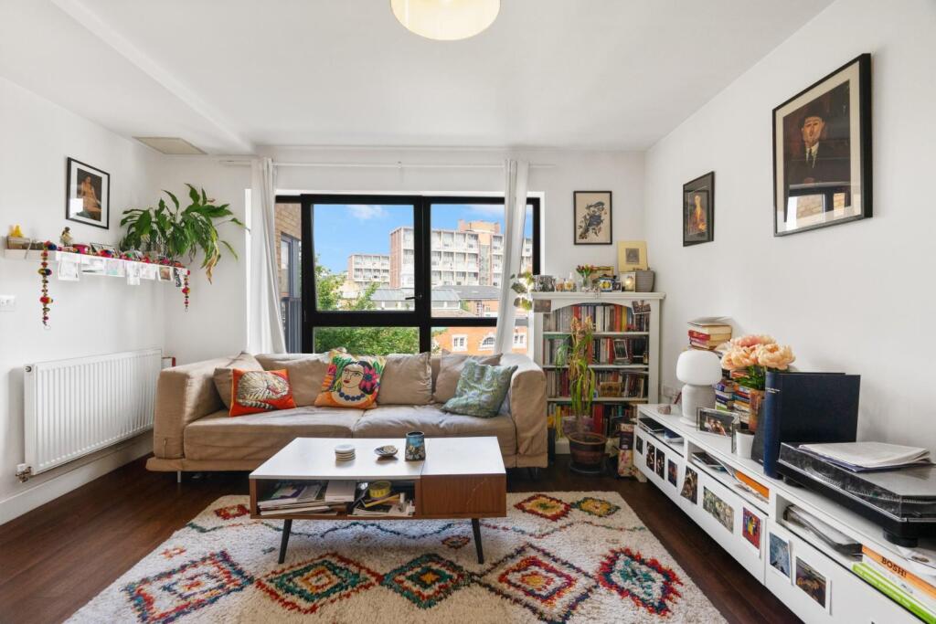 Main image of property: Dunbridge Street, Shoreditch, E2