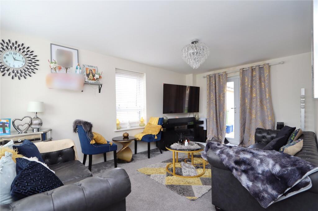 Montague Crescent, Brooklands, MK10 - View 5