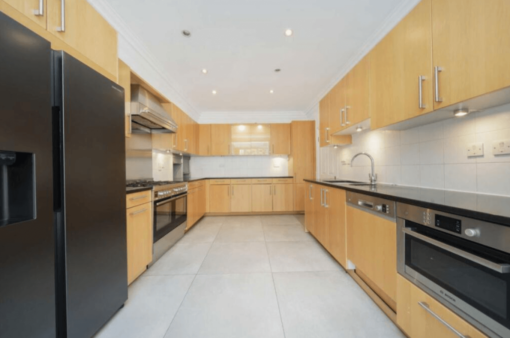 Main image of property: The Marlowes, NW8