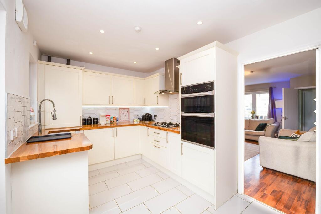 House in Edinburgh, West Lothian - View 3