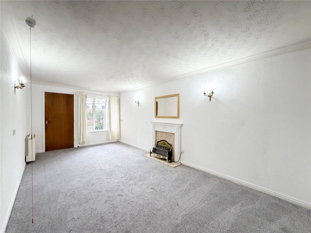 Church Road, Northenden, M22 photo 2