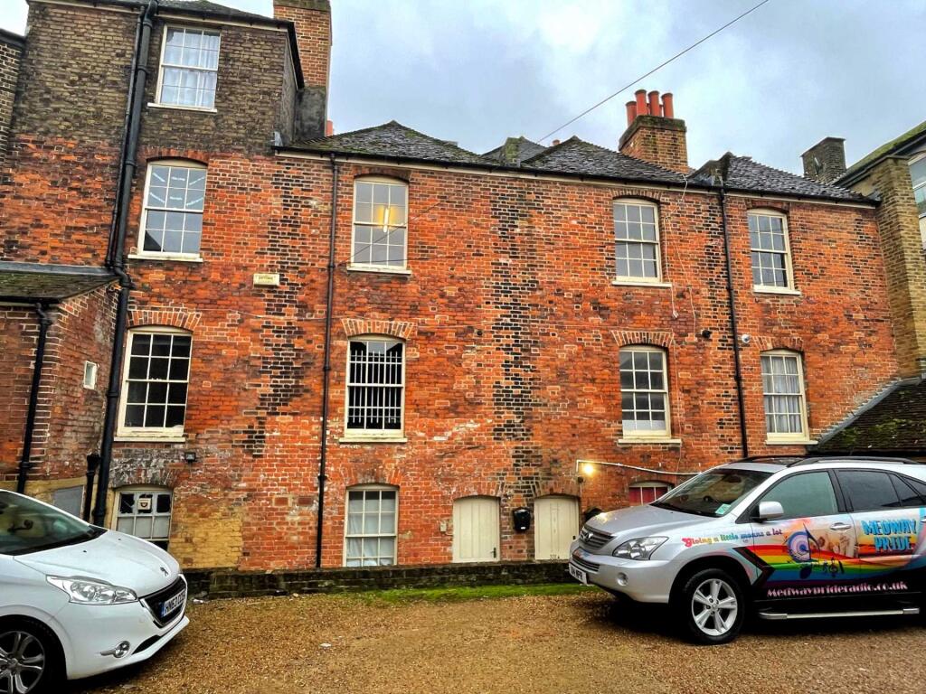 Main image of property: High Street, Rochester, Kent