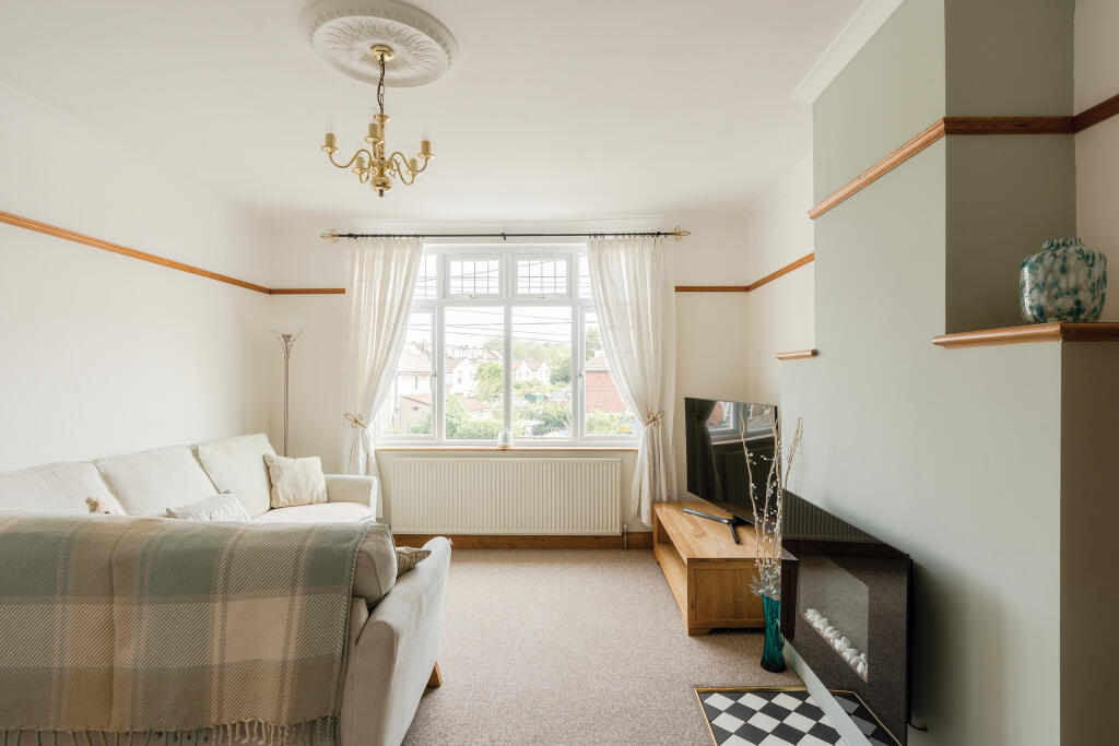 Apartment in Bristol - View 3