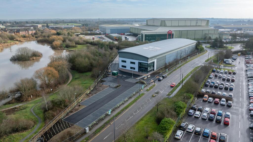 Main image of property: Nuneaton 37, Bermuda Industrial Estate, Walsingham Drive, Nuneaton, CV10 7RW