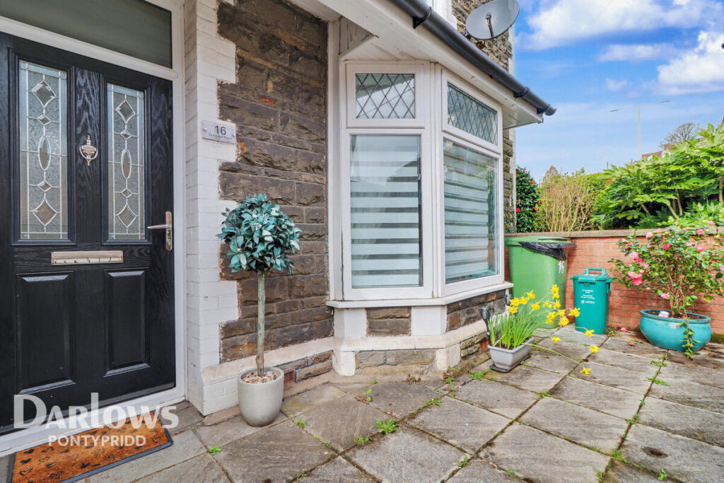 4-bed terraced on Graigwen Road, Pontypridd, £230,000