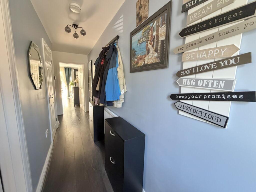 Cedar Way, Branksome , Poole, BH12 photo 5
