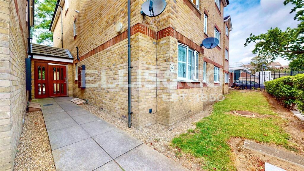Turner Close, Wembley, HA0 photo 3
