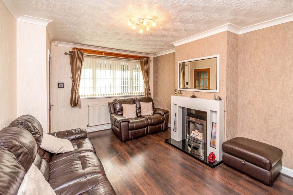 House in Wolverhampton, West Midlands - View 3