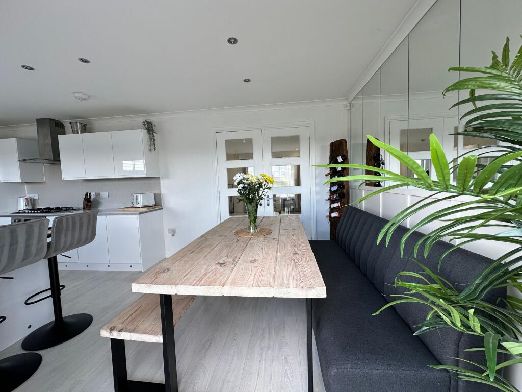 House in Plains, North Lanarkshire - View 4