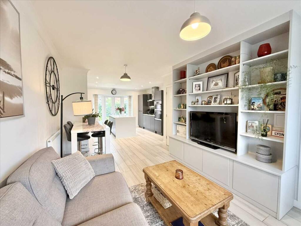 Astill Close, Keyworth, Nottingham - View 2