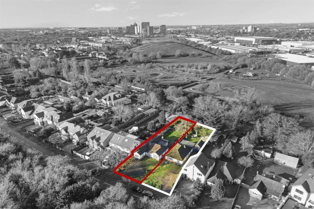 Tentelow Lane, Norwood Green, Southall photo 4