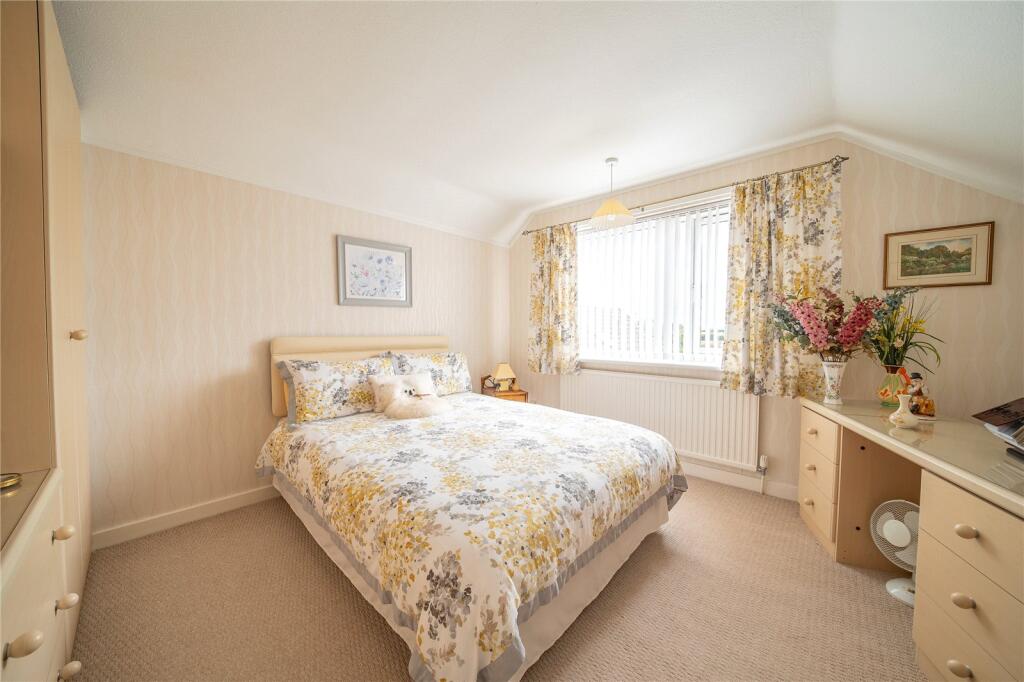 House in Leeds, Barwick in Elmet and Scholes - View 4