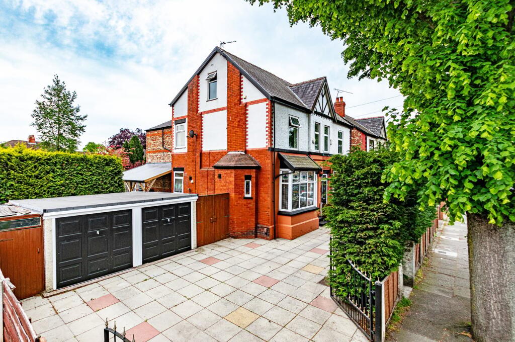 Main image of property: Urmston Lane, Stretford, Manchester, M32