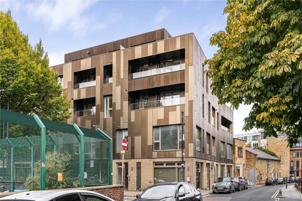 Apartment in London - View 5