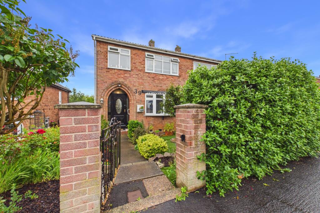 Main image of property: Rosegarth Avenue, Aston, Sheffield, South Yorkshire, S26