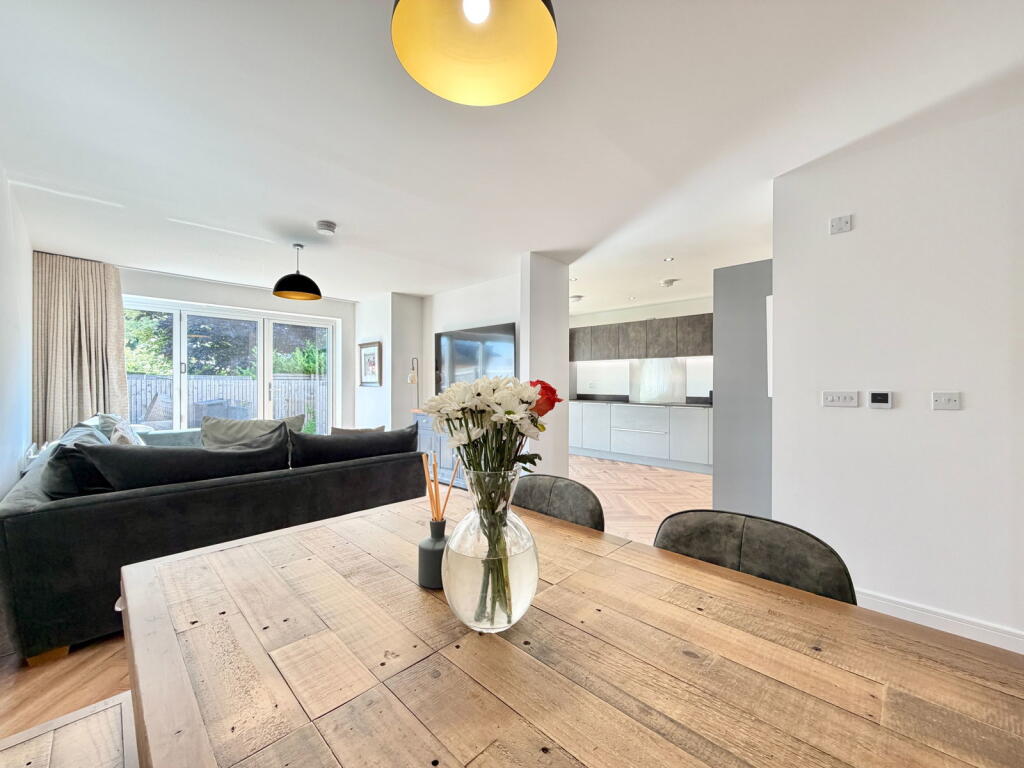 19, Maggies Crescent,Larbert,FK5 4ZT photo 3