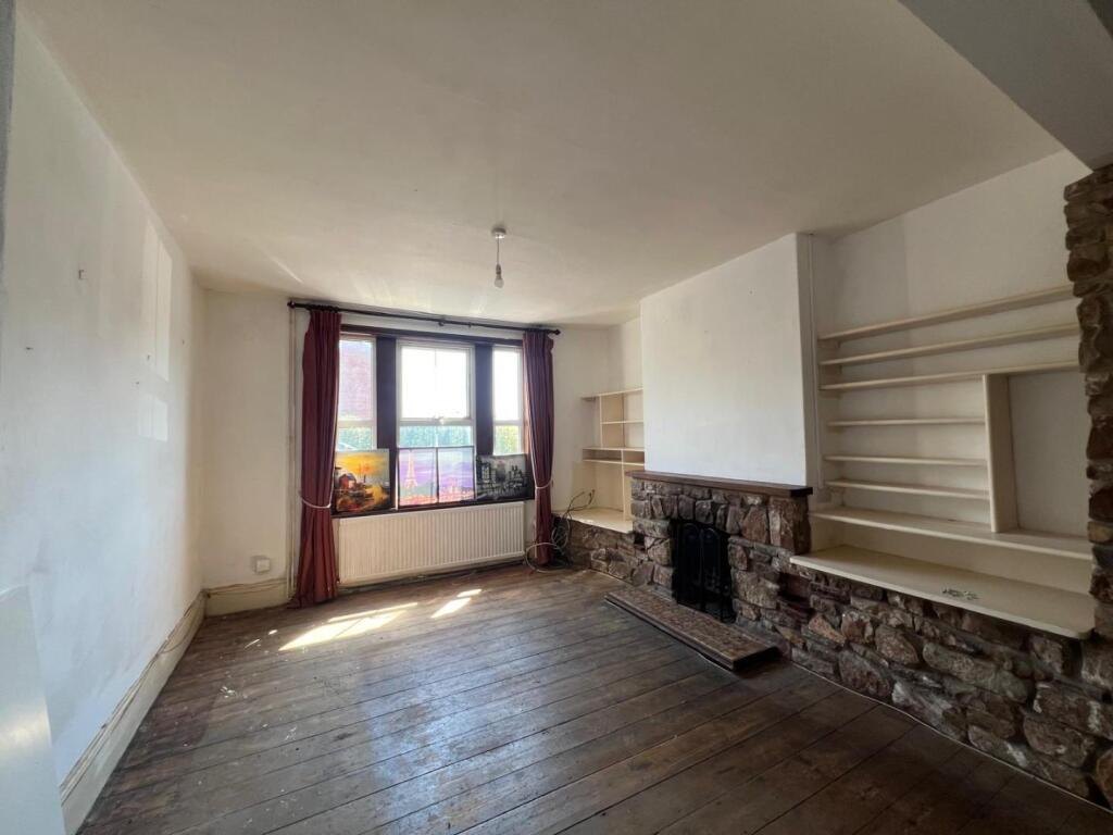 House in Stroud, Hinton - View 3