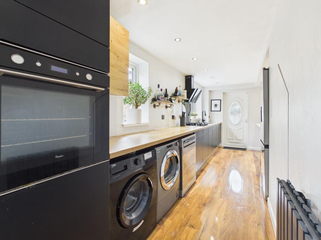 House in Nottingham - View 4