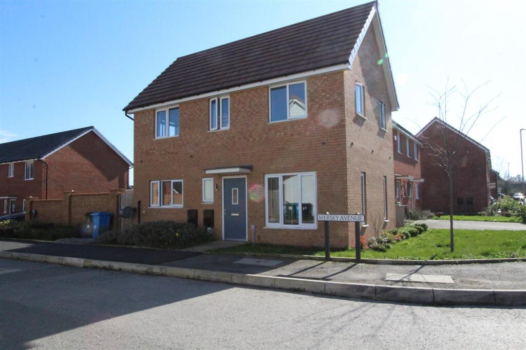 Main image of property: Mersey Avenue, Partington, Manchester