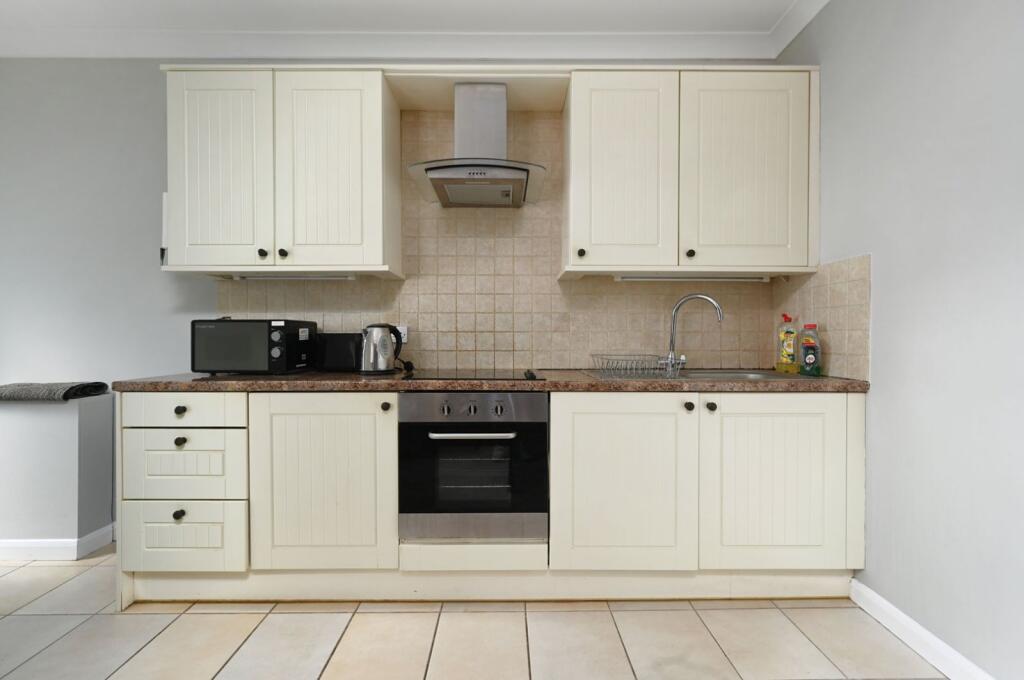 Apartment in Brighton - View 2