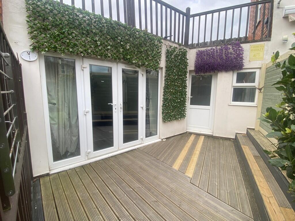 Main image of property: Appletongate, Newark