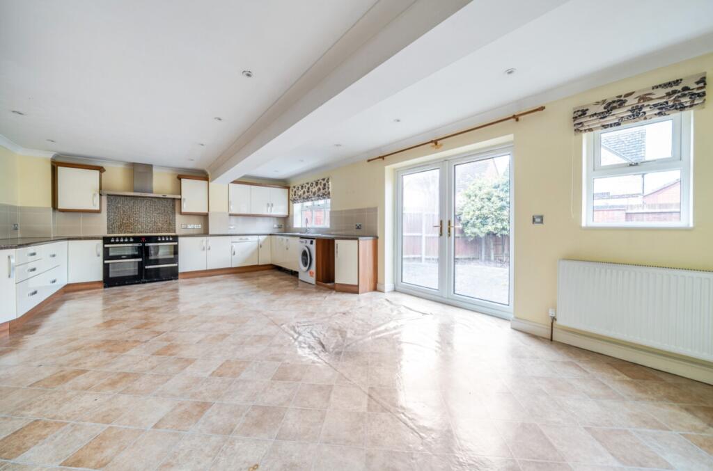 House in North Kesteven, Metheringham - View 2