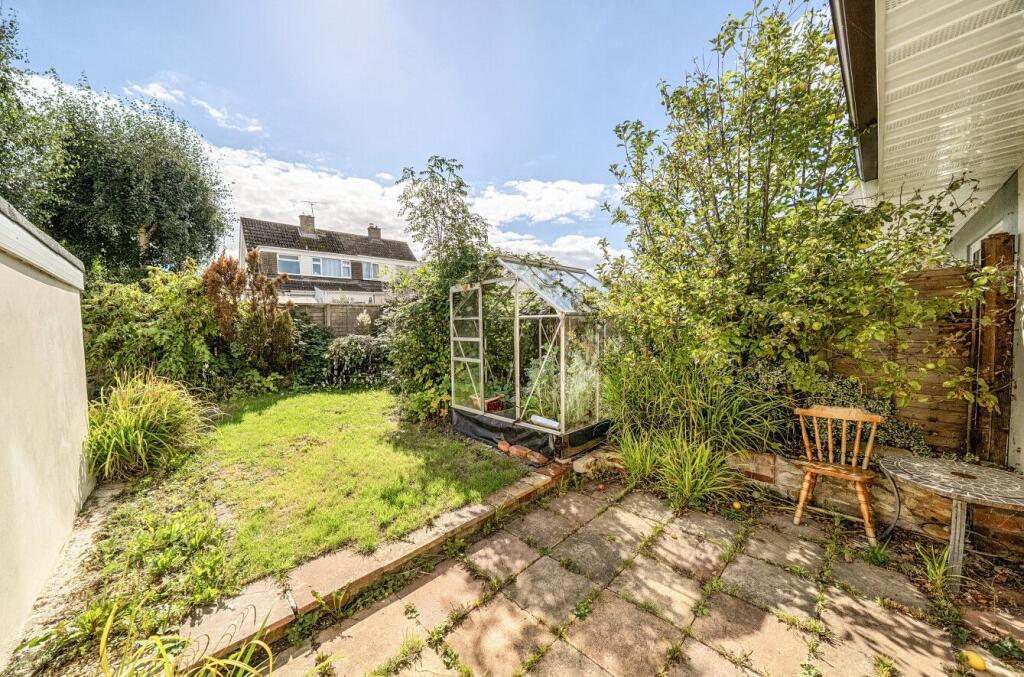 St Andrews Road, Warminster, BA12 photo 2