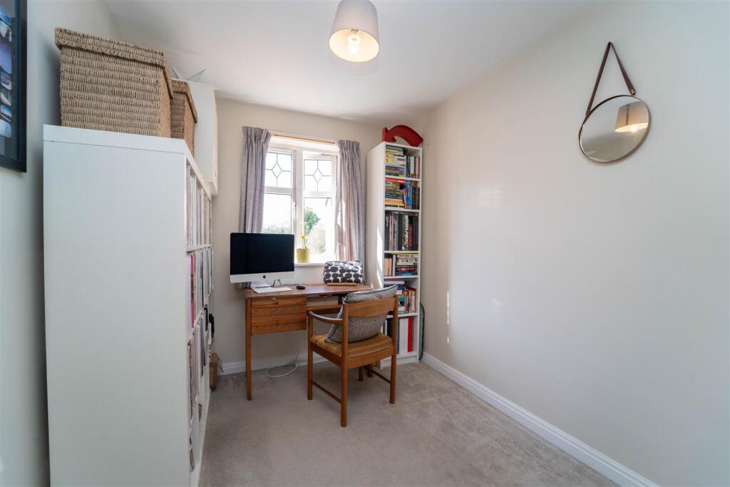 Apartment in Manchester, Whalley Range - More