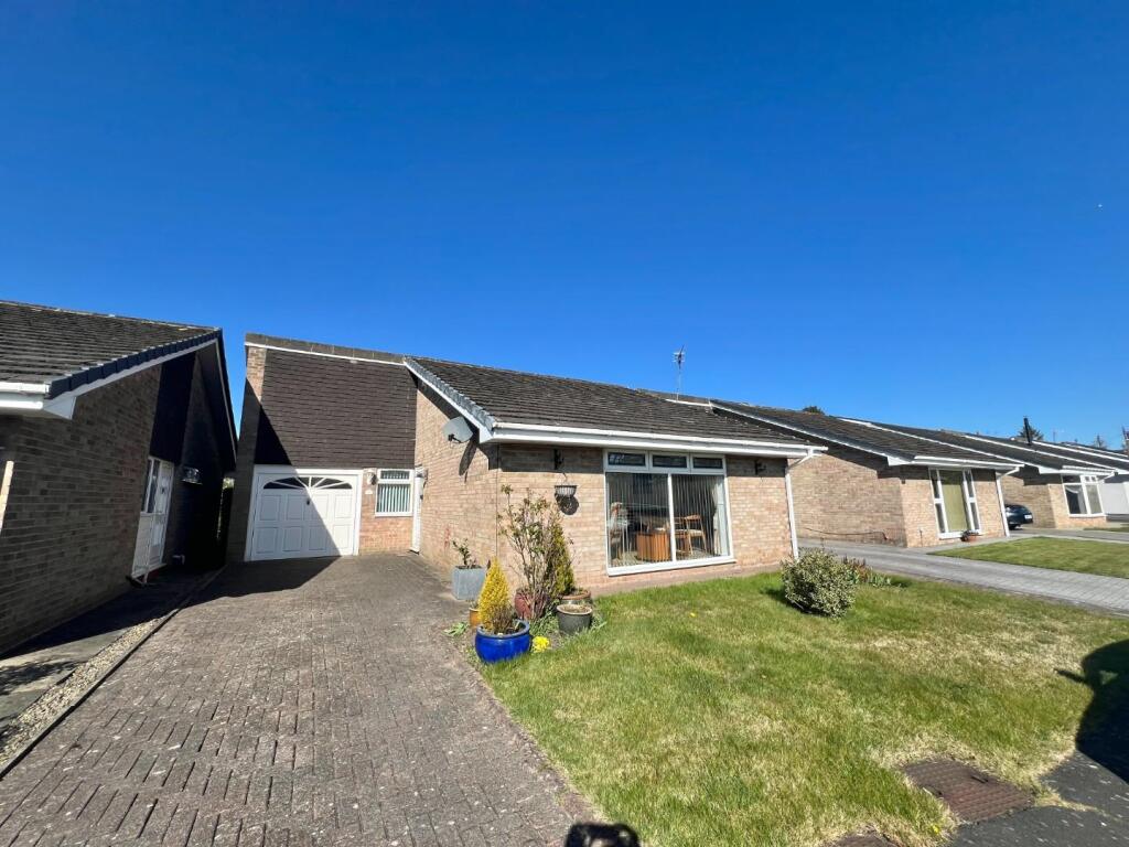 3-bed detached on Hollowdene, Crook, £210,000