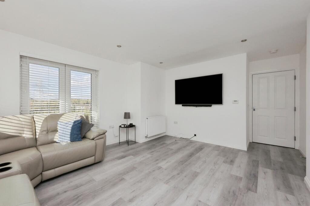 Apartment in Kirkcaldy - More