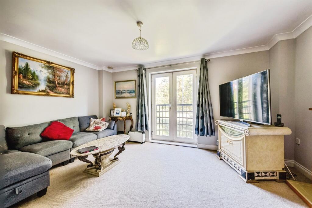 House in Swindon, Central Swindon North - View 4
