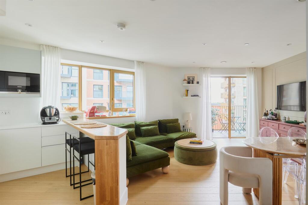 Main image of property: Hive House, Brentford, TW8
