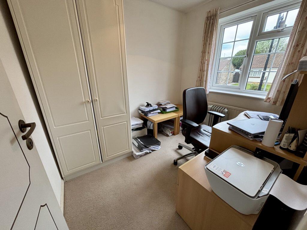 Hillborne Gardens, Yeovil, Somerset, BA21 – další