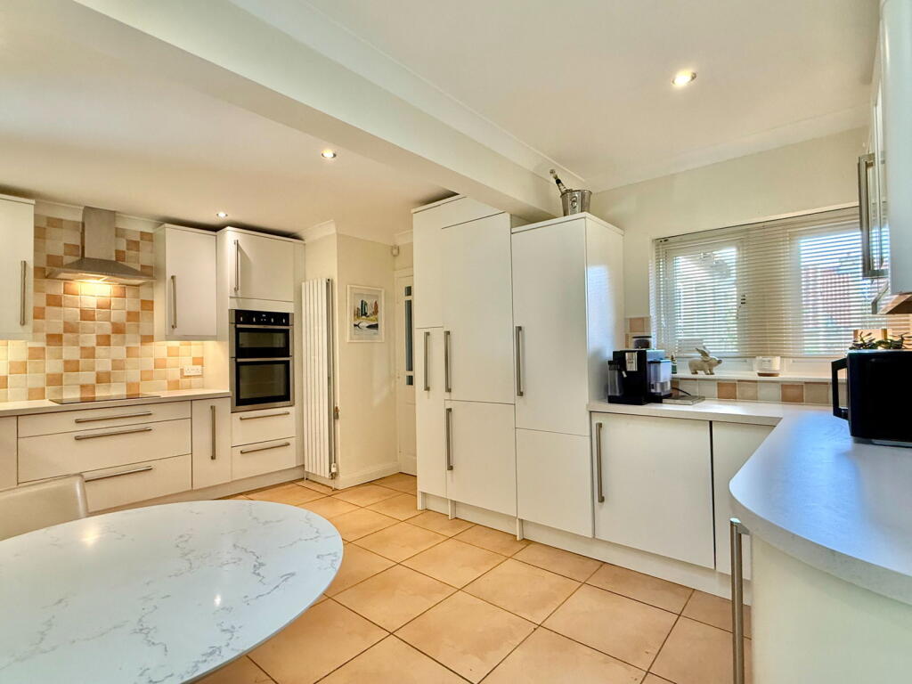 Collingham ~ Hastings Way, LS22 photo 4