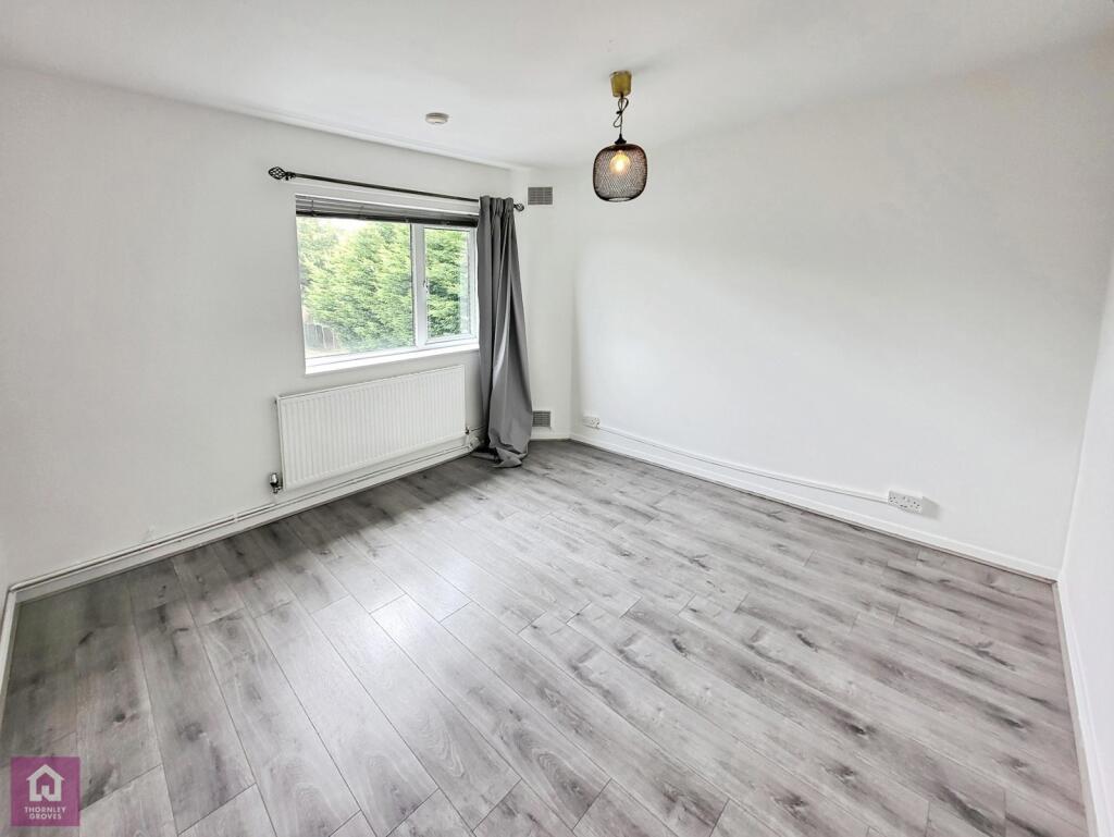 Apartment in Warrington - More