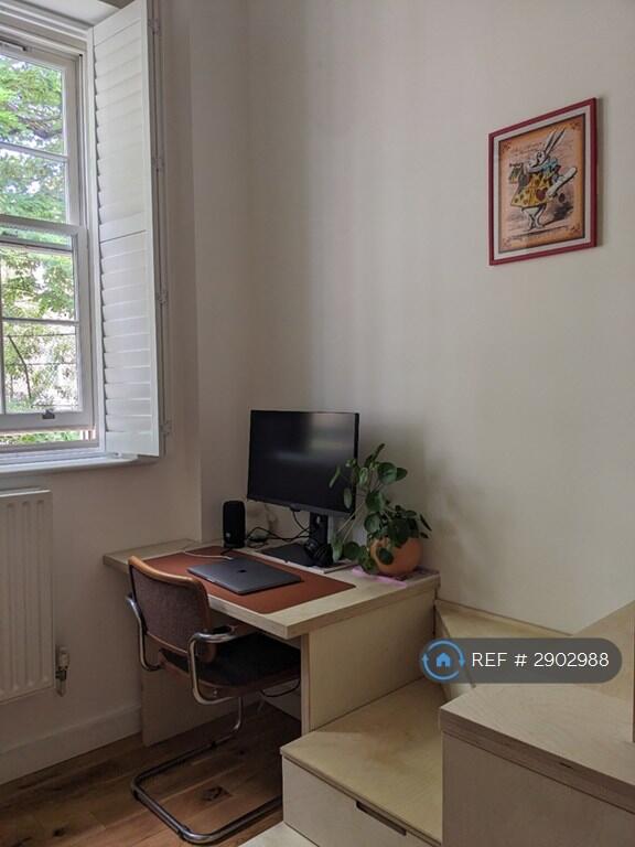 2 bedroom semi-detached house for rent