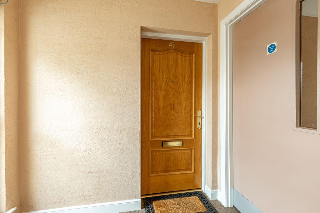 Apartment in Galashiels - View 2