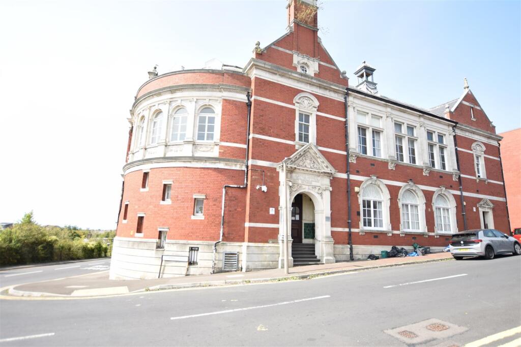 Main image of property: 41 Dock View Road, Barry