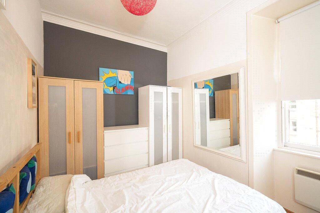 Apartment in Edinburgh - More