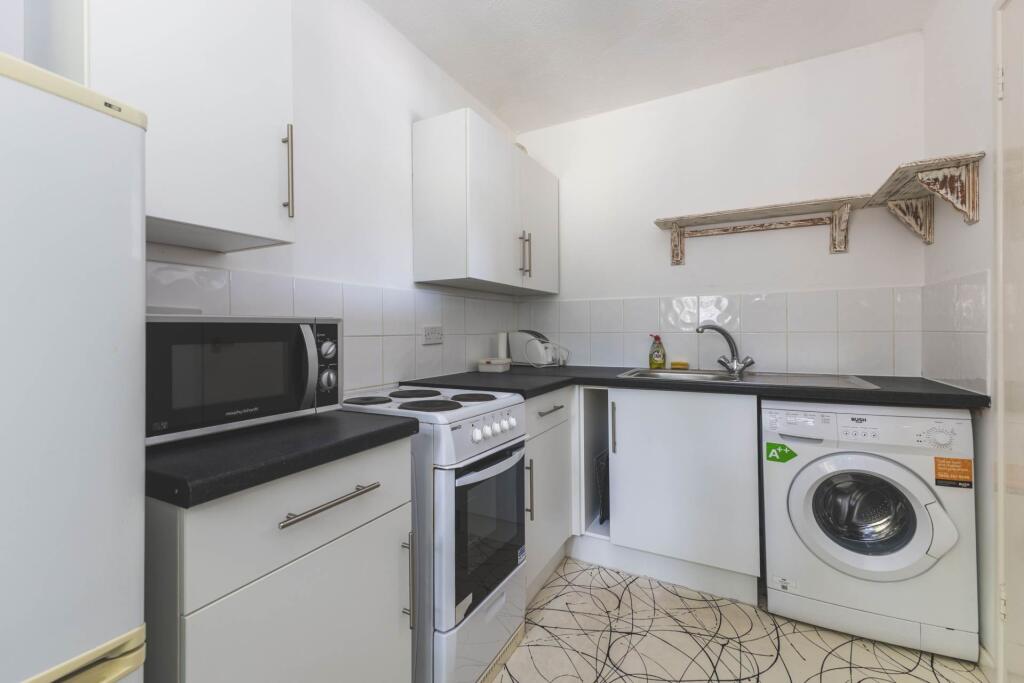 Apartment in London - View 3