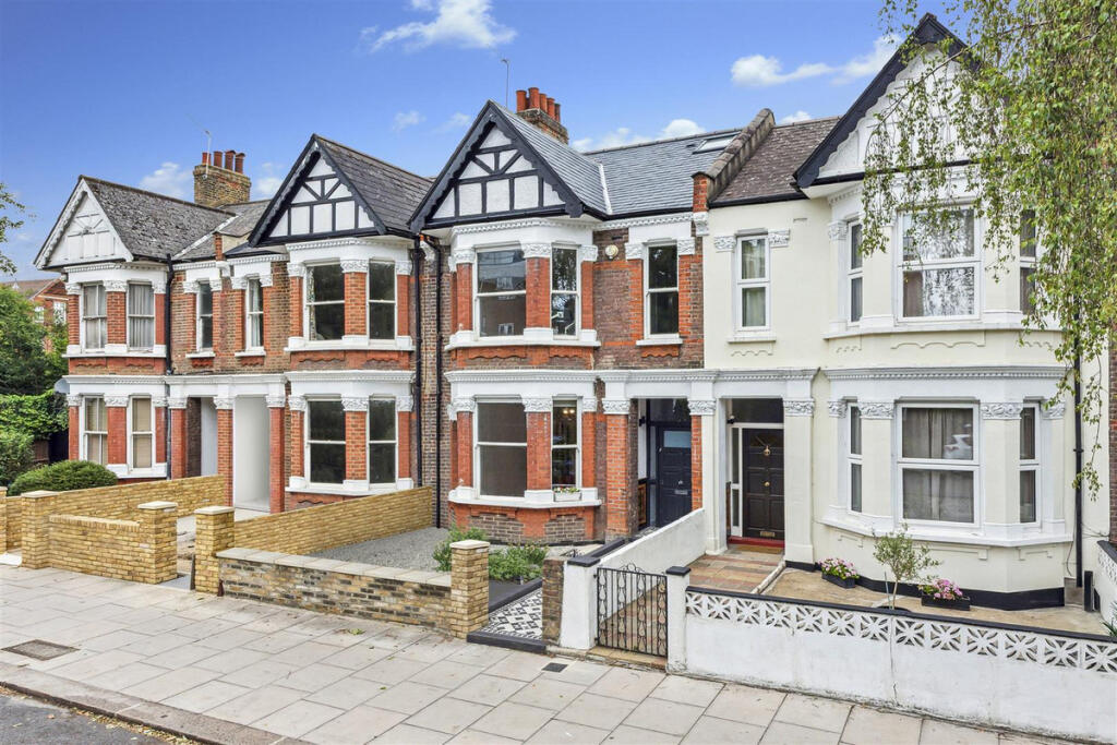 House in London, Brondesbury Park, Queen's Park - View 2