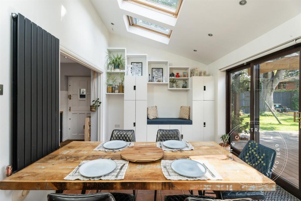 House in Cardiff, Canton - More