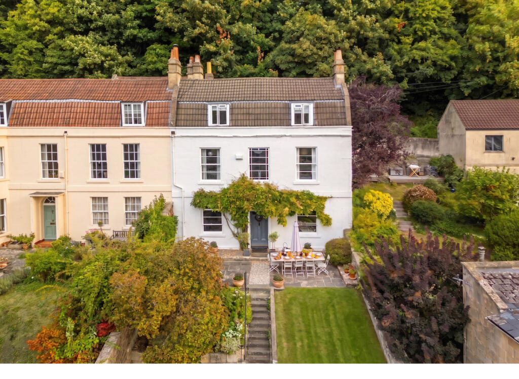 Perfect View & Camden Road, Bath, BA1