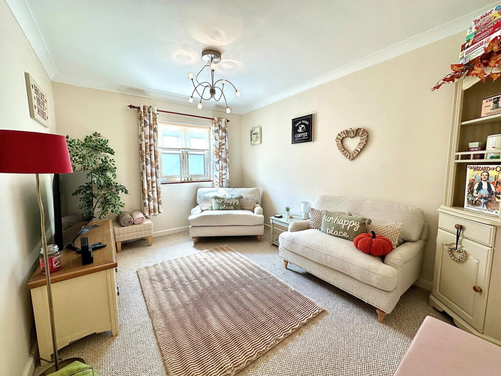 High Street, Ravensthorpe, NN6 photo 4